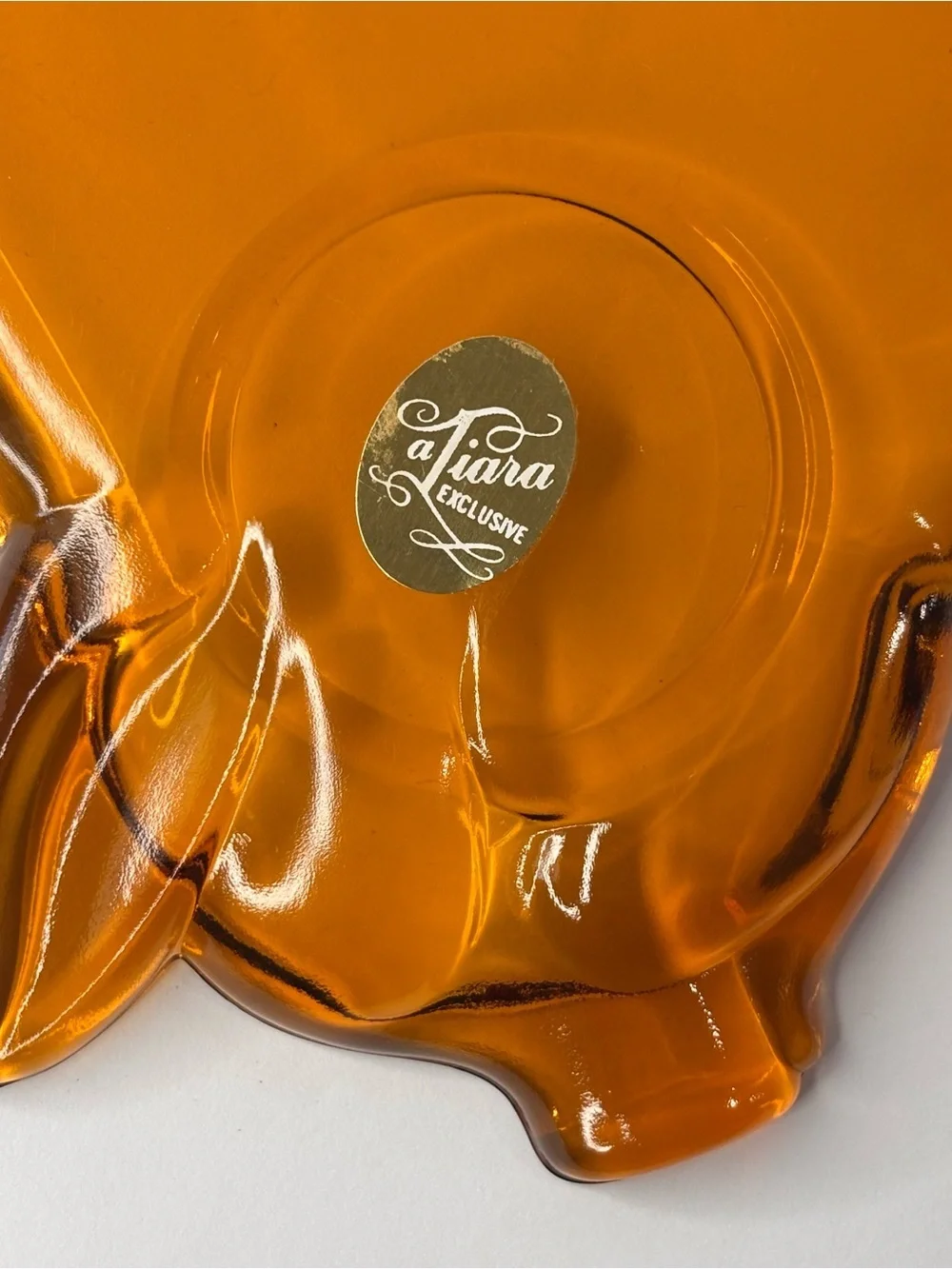 Vtg  1980’s Tiara Amber Glass Pig Snack Plates and Cups in Original Box Set Of 2